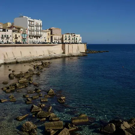 Lägenhet Casa Tra Teatro E Ortigia